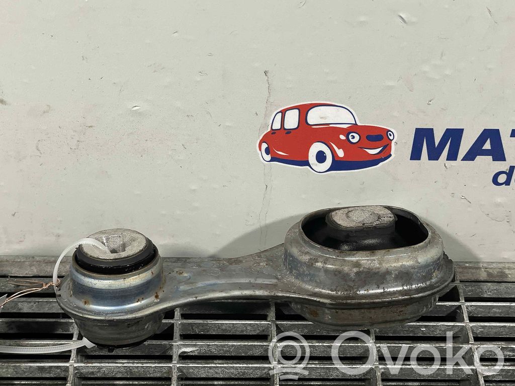 Dacia Sandero III Gearbox mounting bracket 