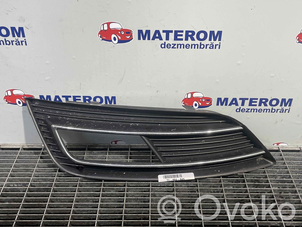 Audi A4 S4 B8 8K Grille inférieure de pare-chocs avant 
