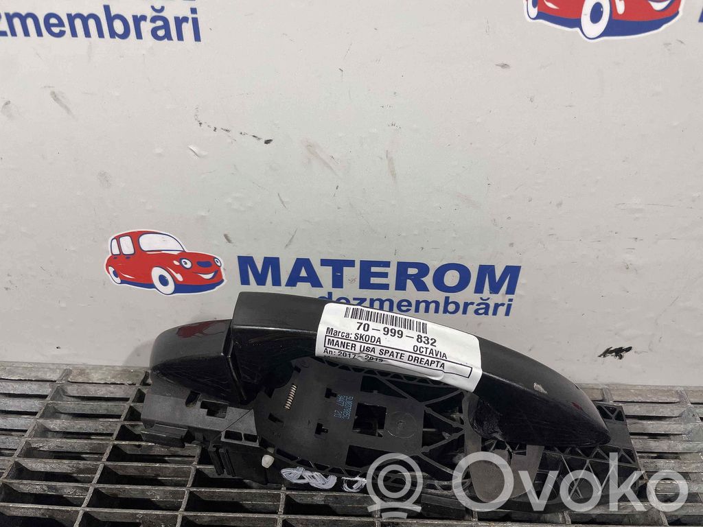 Manecilla externa puerta trasera   5G0837206NGRU