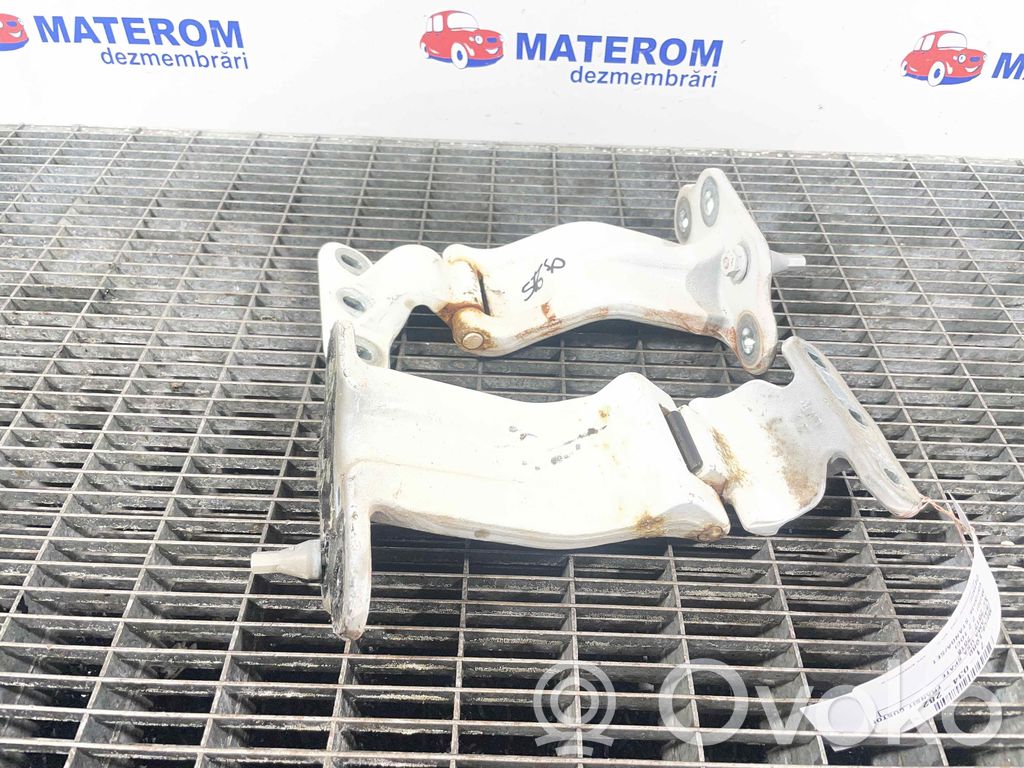 Ford Transit Custom Tailgate/trunk/boot hinge 