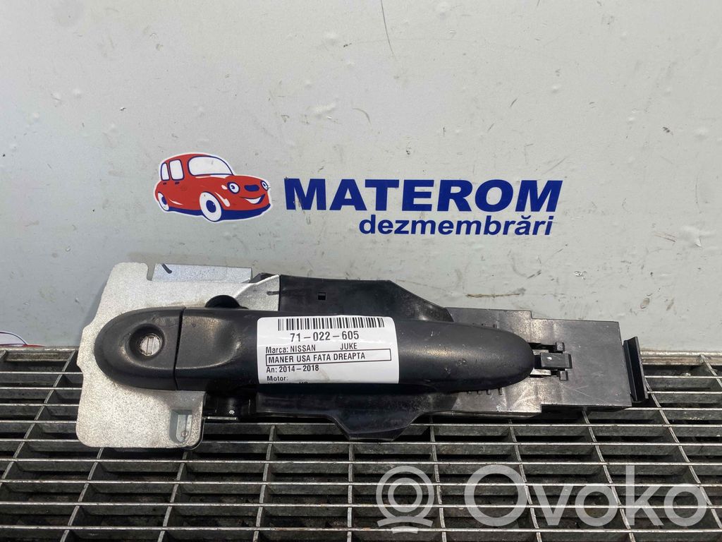 Nissan Juke I F15 Manecilla externa puerta delantera 
