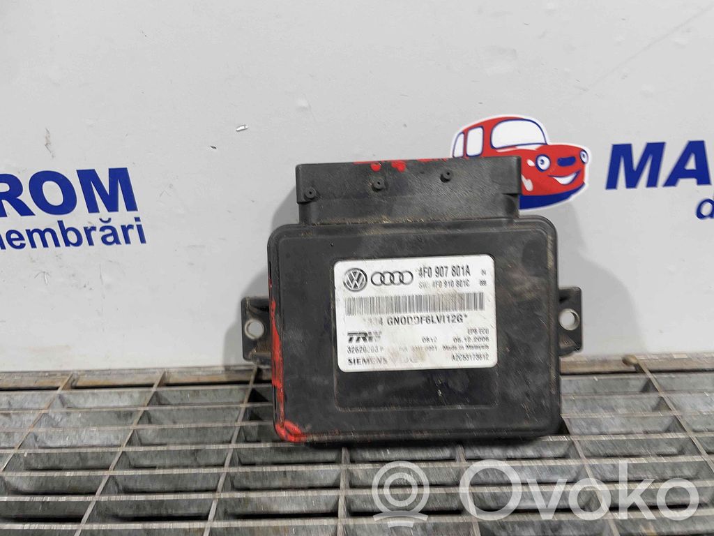 Module de commande de frein à main   4F0907801A