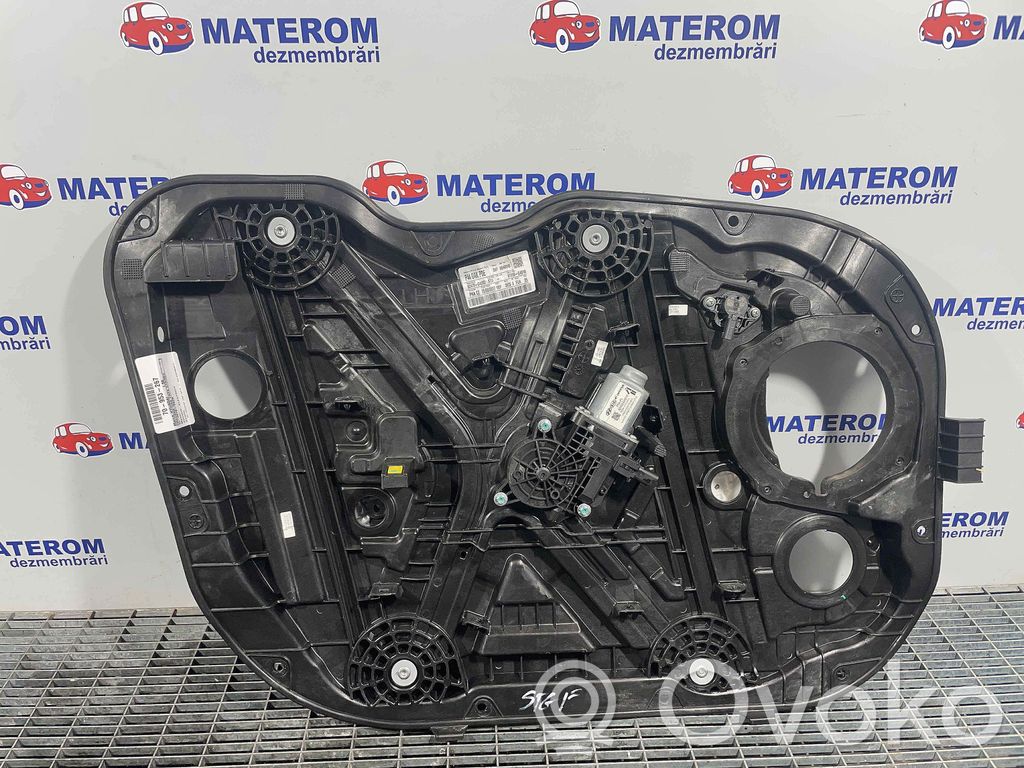 Hyundai i30 Macara ușă față cu motor 