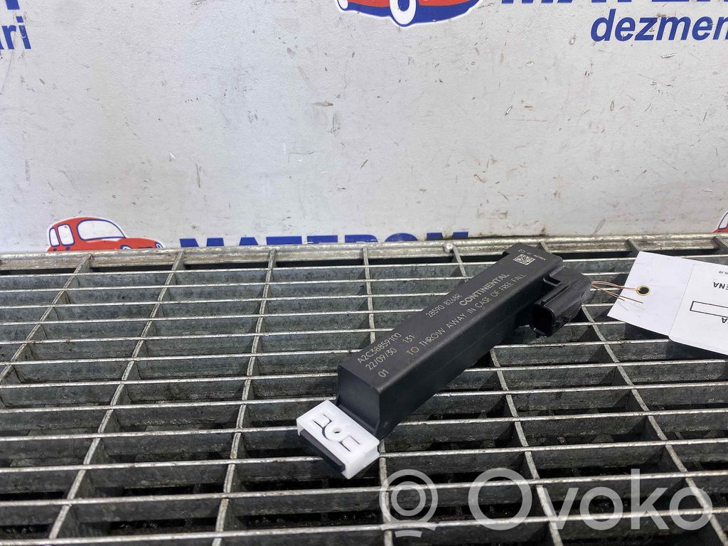 Renault Arkana Amplificatore antenna 