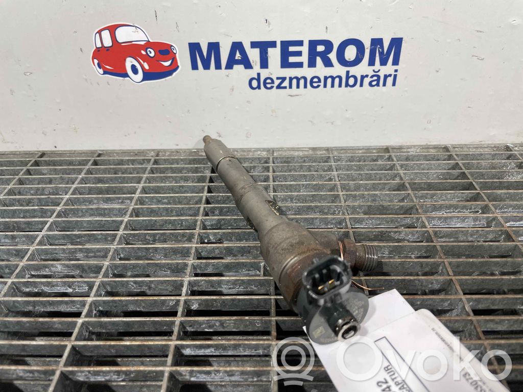 Inyector de combustible   8201453073