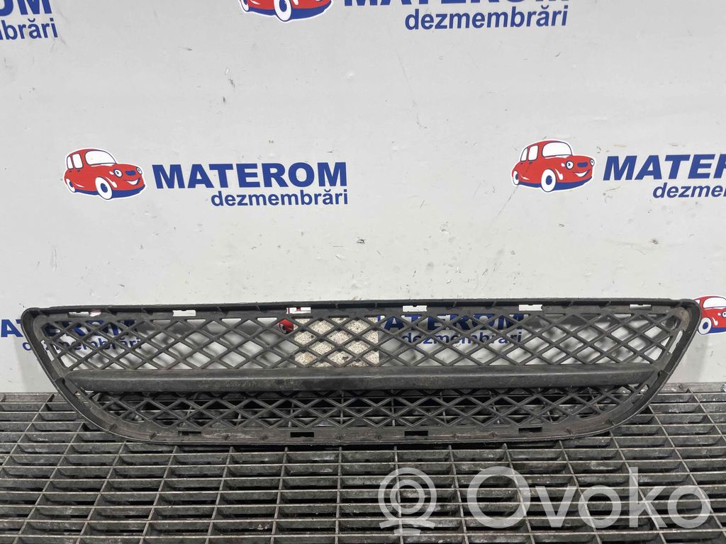 BMW 3 E90 E91 Grille inférieure de pare-chocs avant