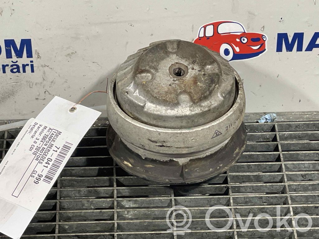 Mercedes-Benz CLS C219 Supporto di montaggio del motore