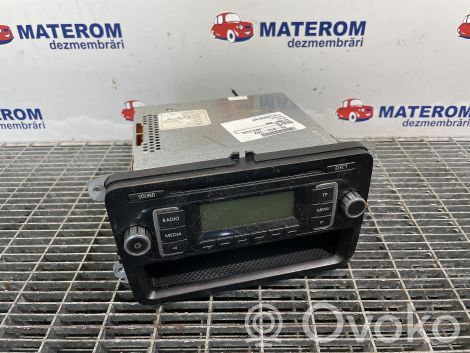 Volkswagen Golf Plus Panel / Radioodtwarzacz CD/DVD/GPS 