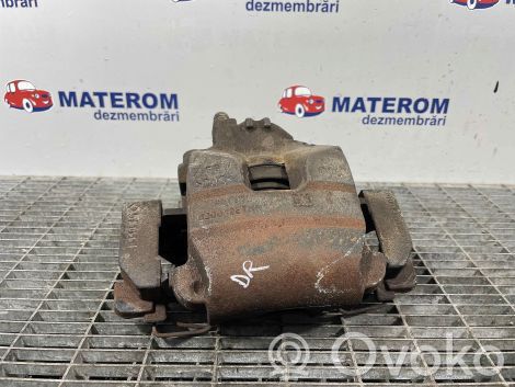 Opel Astra K Zacisk hamulcowy przedni