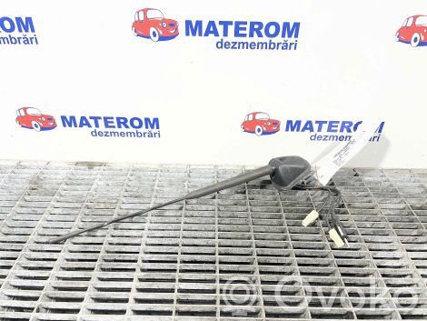 Mitsubishi L200 Radio antenna 