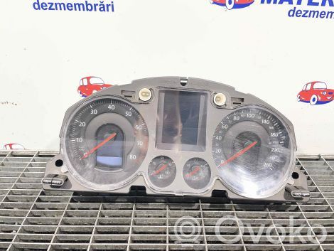 Volkswagen PASSAT B6 Vitezometru (grup de instrumente) 