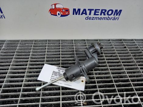 Audi A4 S4 B7 8E 8H Kupplungsgeberzylinder