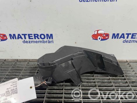 Citroen DS4 Takapuskurin kannake