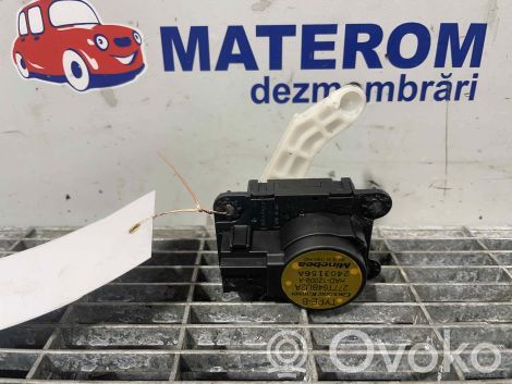 Nissan Qashqai Ilmastointilaitteen läpän käyttölaite/moottori (A/C) 