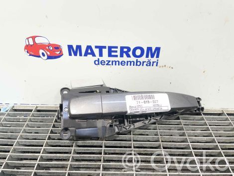 Nissan Juke I F15 Manecilla externa puerta trasera