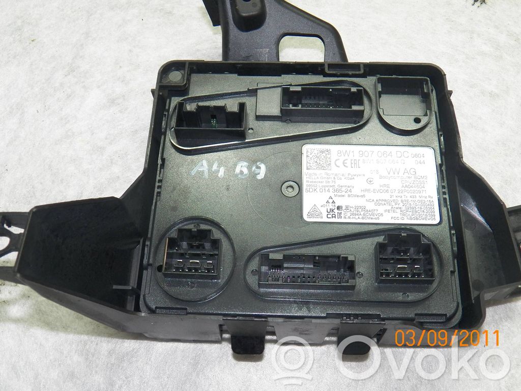 Audi A4 S4 B9 8W Module de contrôle carrosserie centrale 