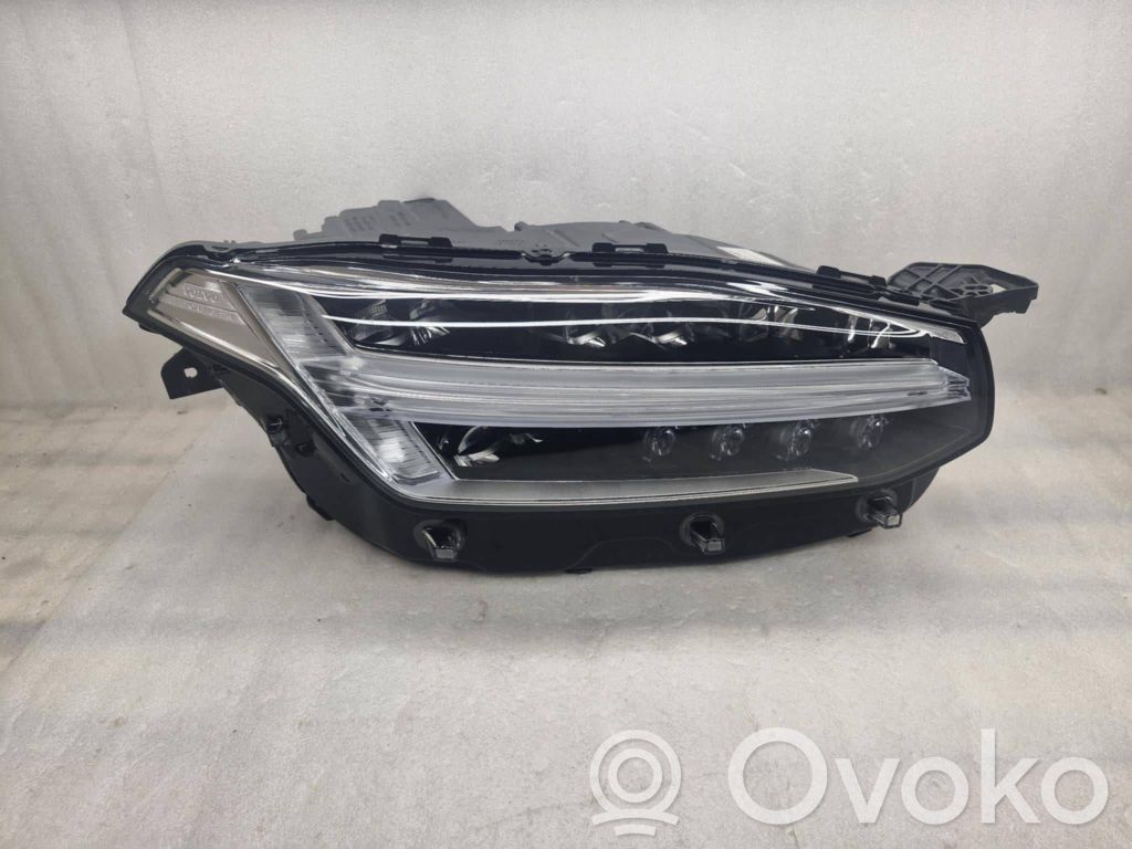 Volvo XC90 Scheinwerfer 