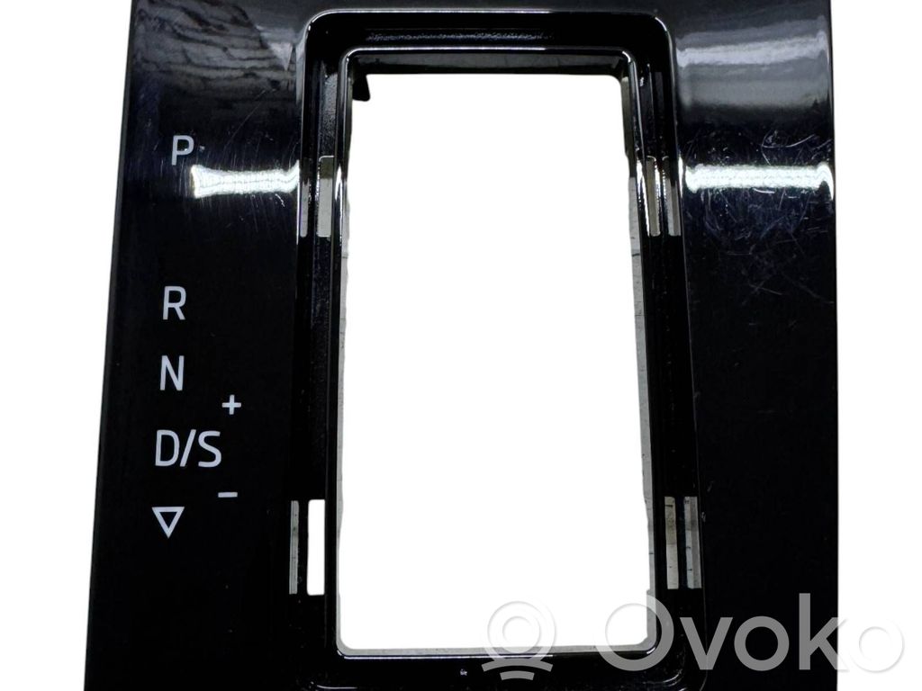 Skoda Superb B8 (3V) Perilla/embellecedor de cuero de la palanca de cambios 