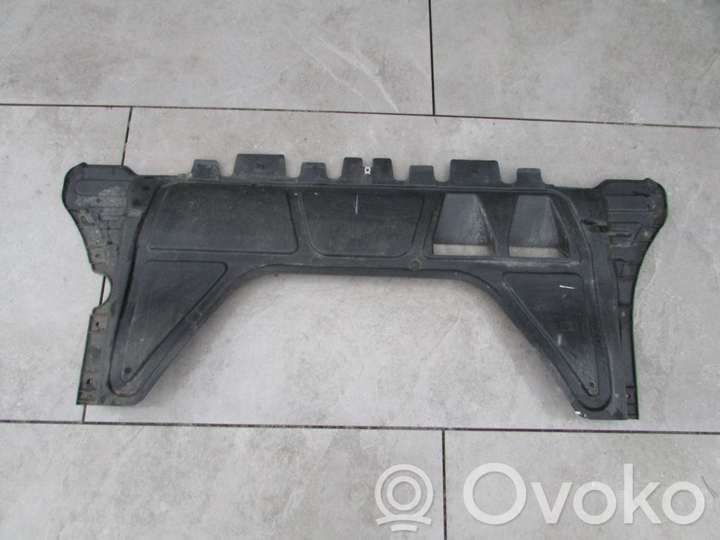 Volkswagen Golf VII Engine splash shield/under tray 