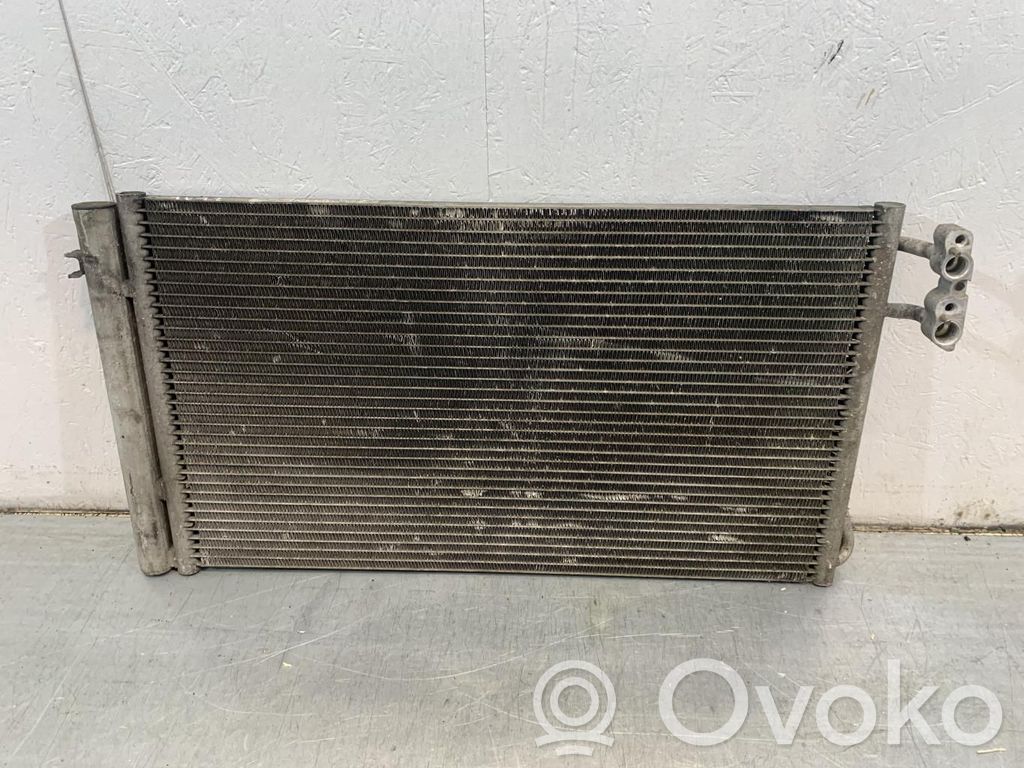 BMW 1 E81 E87 Oro kondicionieriaus radiatorius aušinimo 