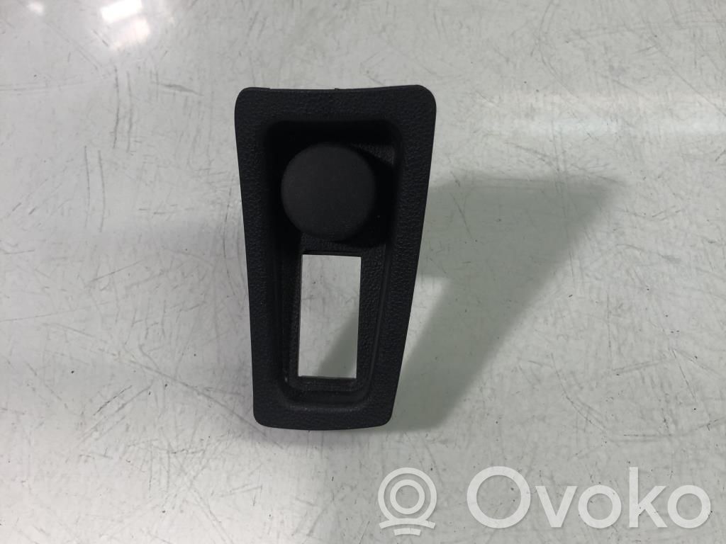 BMW 1 E81 E87 Center console 