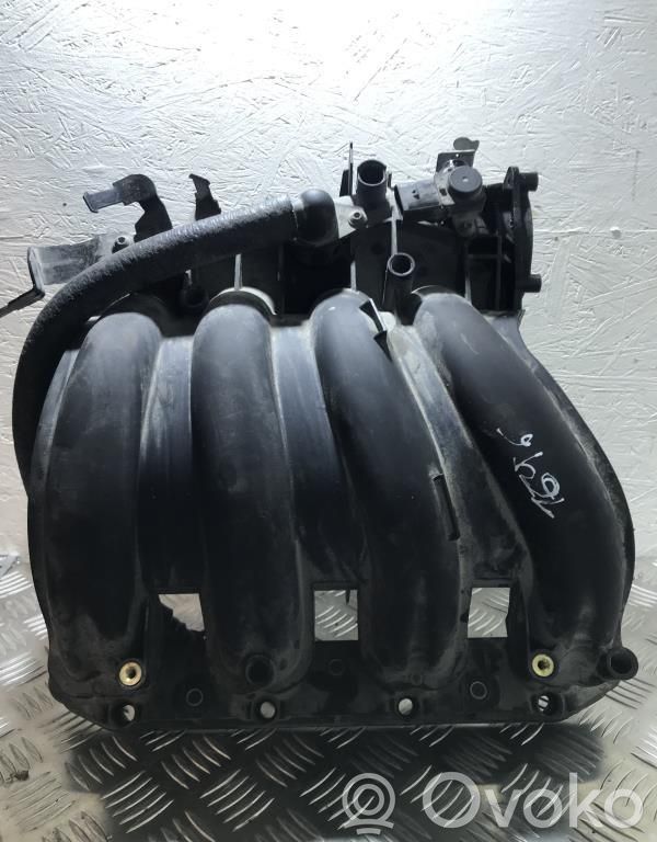 BMW 1 E81 E87 Intake manifold 