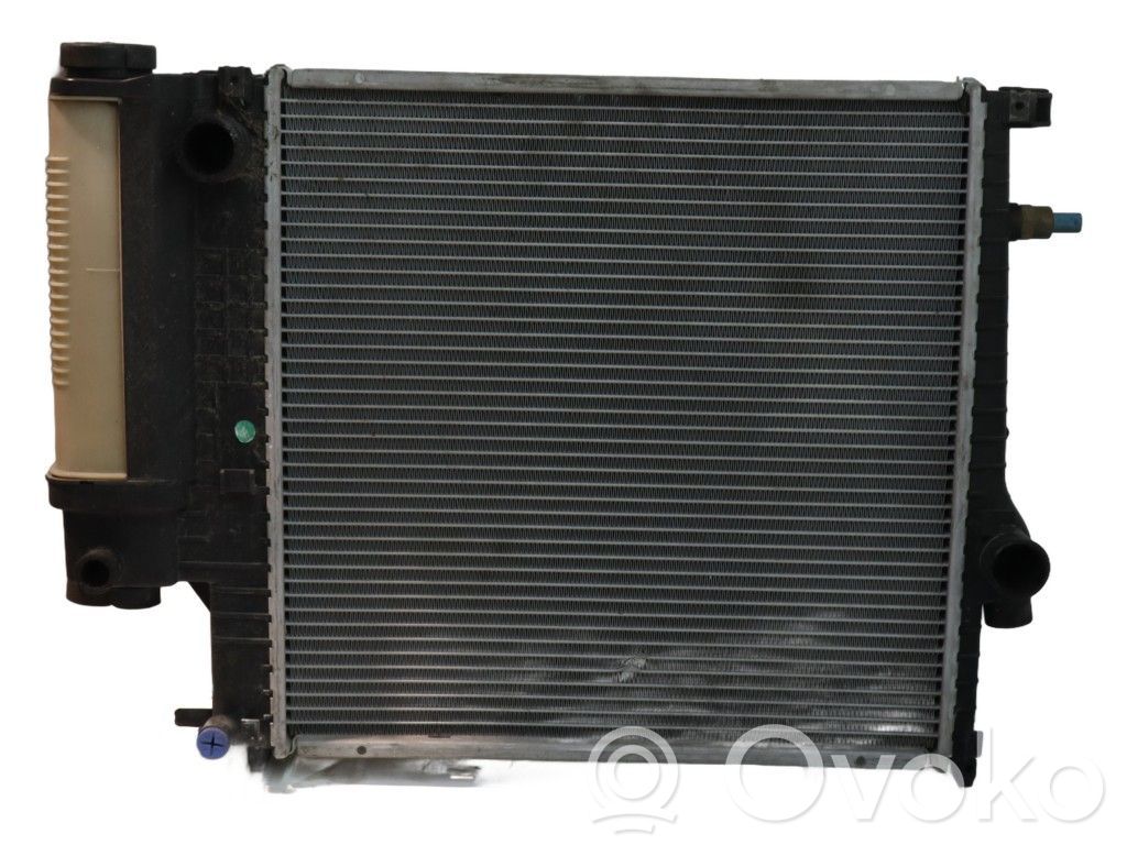 BMW 3 E36 Wasserkühler 