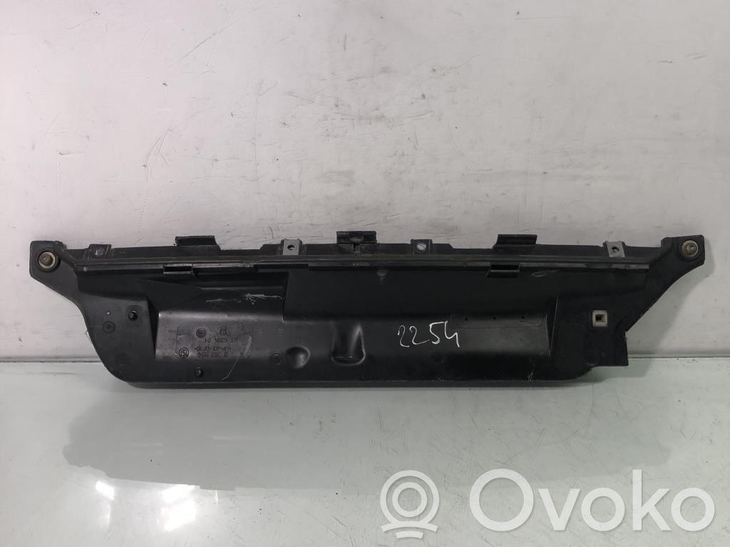 BMW 3 E46 Ilmansuodattimen kotelo 