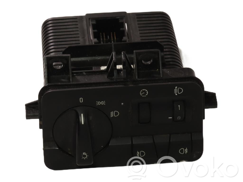 Lichtschalter   61319133014