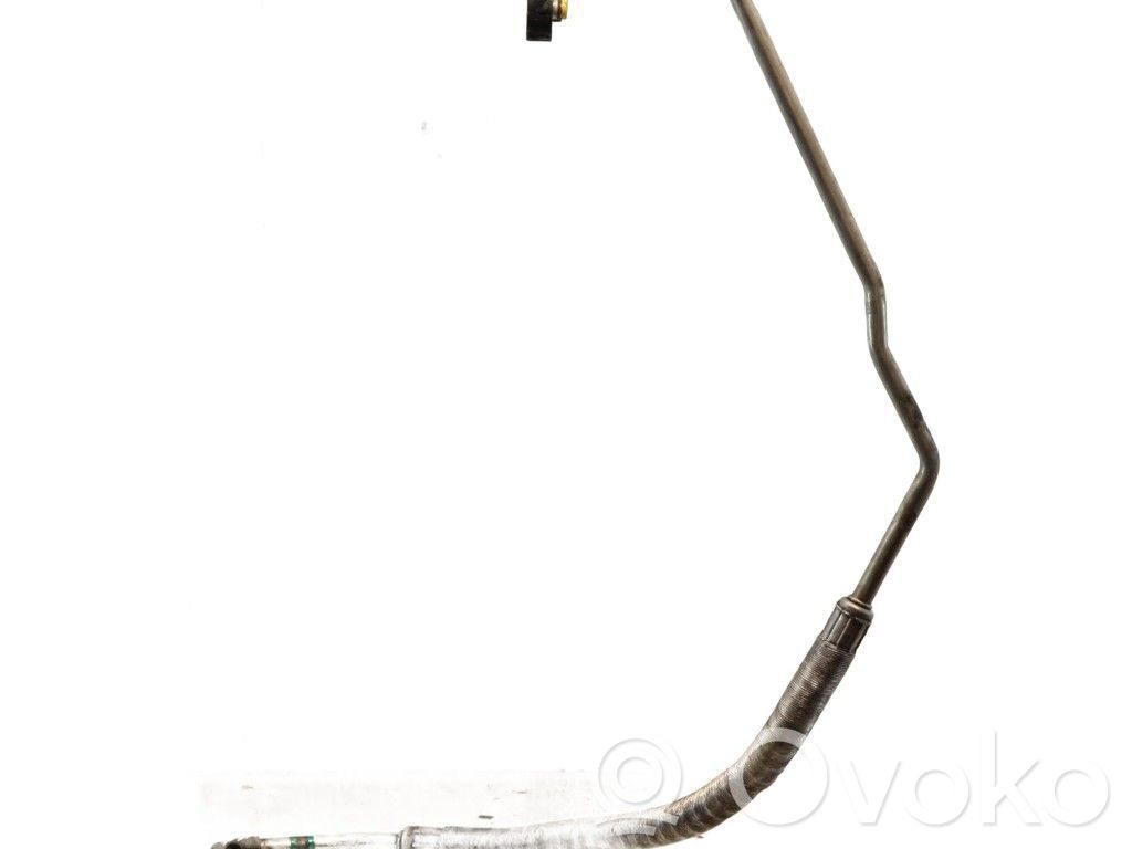 BMW 3 E46 Ilmastointilaitteen putki (A/C) 