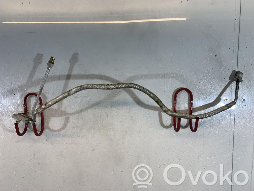 BMW 3 E46 Ilmastointilaitteen putki (A/C) 