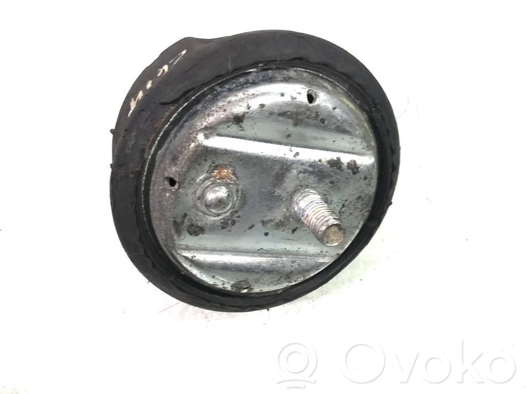 Engine mount bracket   22116771362