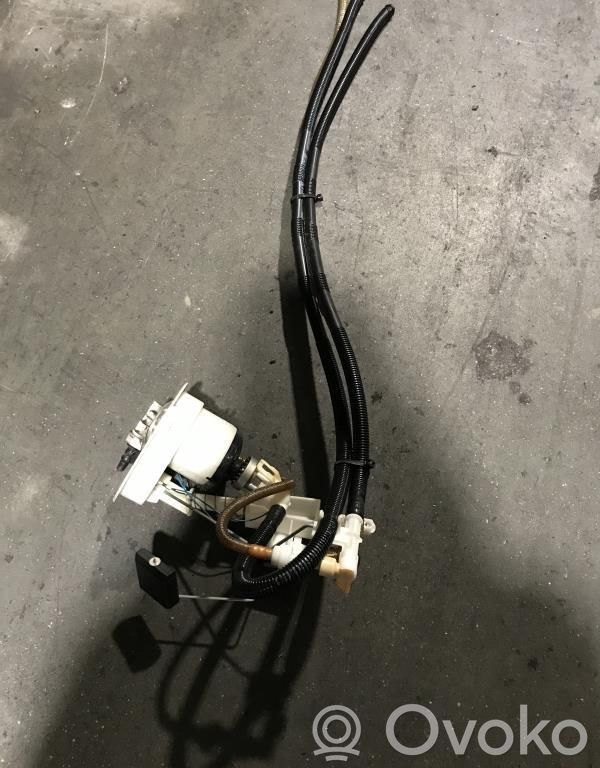 BMW 3 E90 E91 Fuel level sensor 