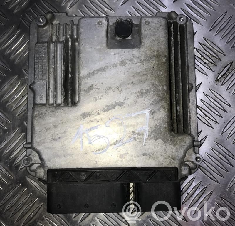 BMW 3 E90 E91 Calculateur moteur ECU 