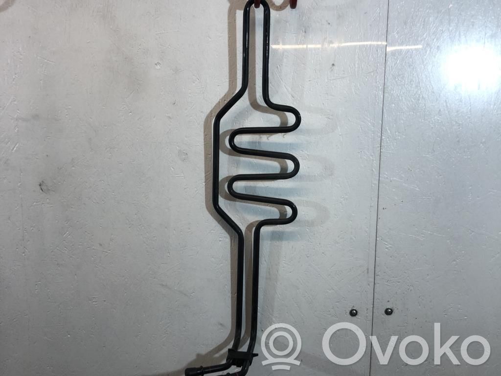 BMW 3 E90 E91 Vairo stiprintuvo radiatorius 