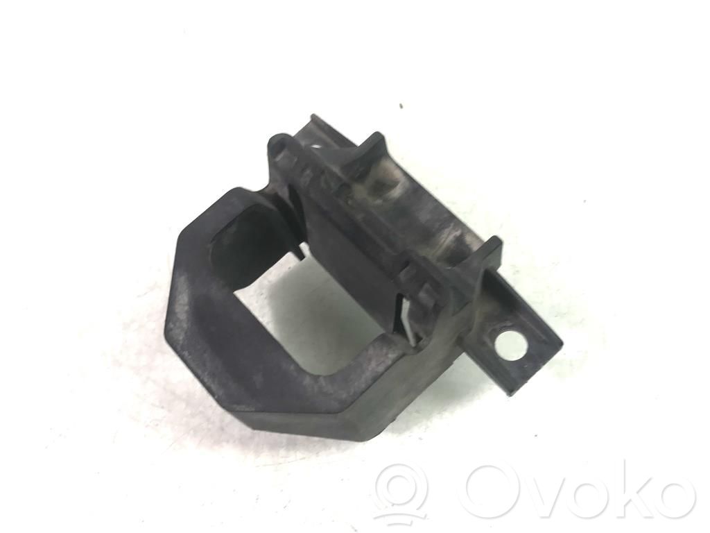 BMW 3 E90 E91 Fixation de radiateur 