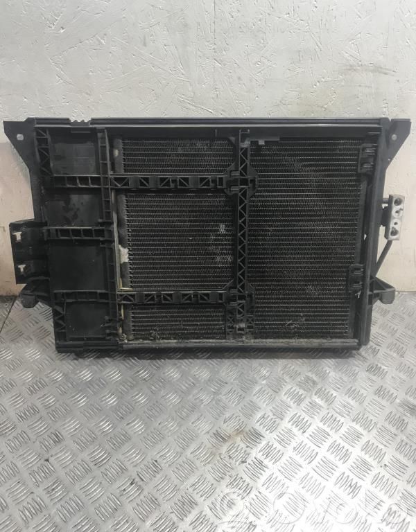 Radiator mount bracket   14111740796