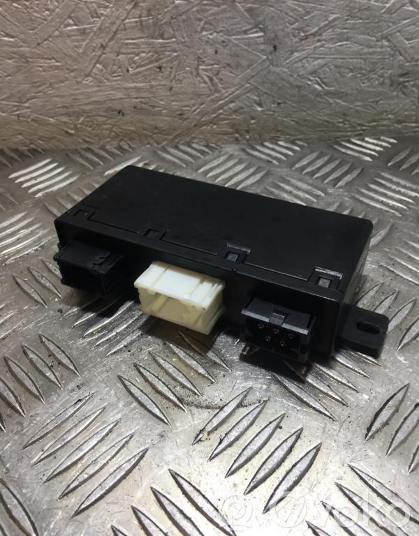 Unidad de control/módulo del motor   61356904243