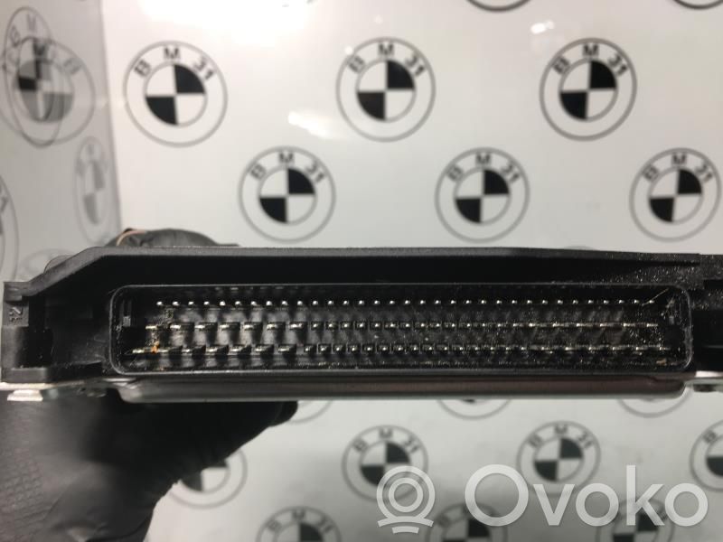 BMW 5 E39 Engine control unit/module 