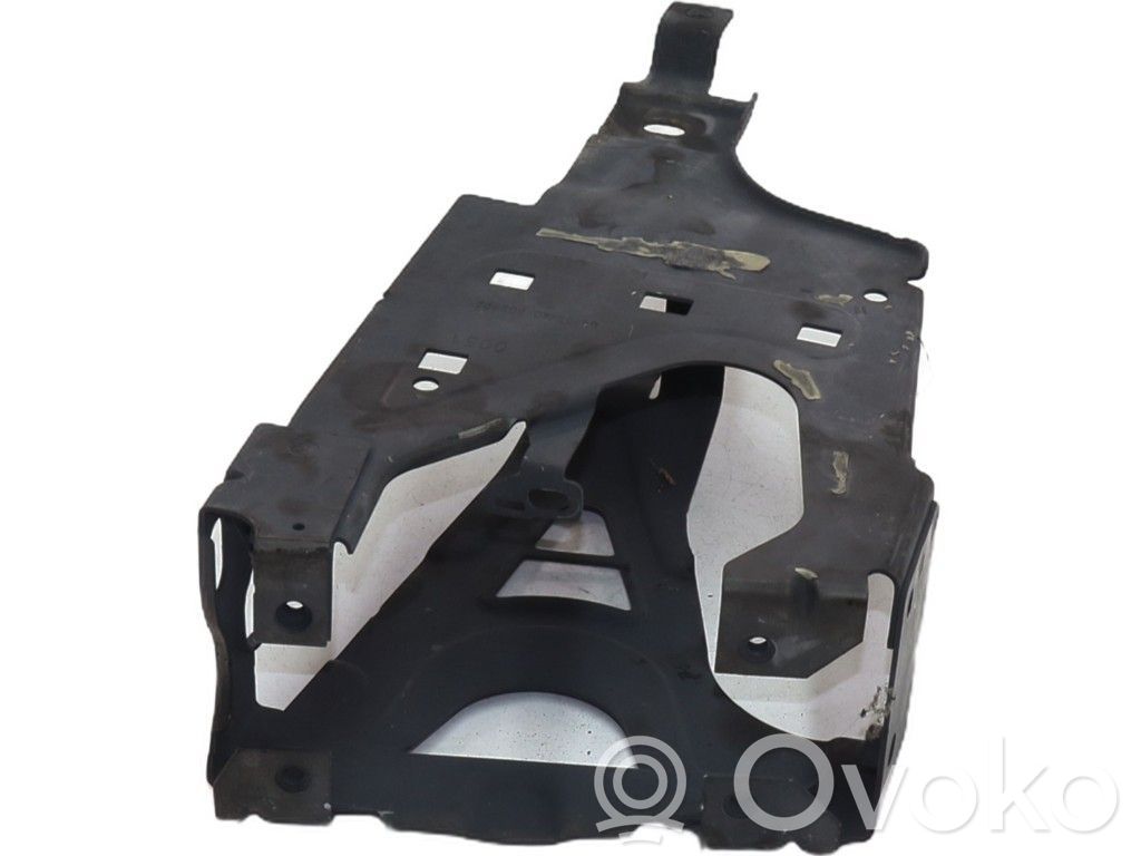 BMW 5 F10 F11 Support phare frontale 
