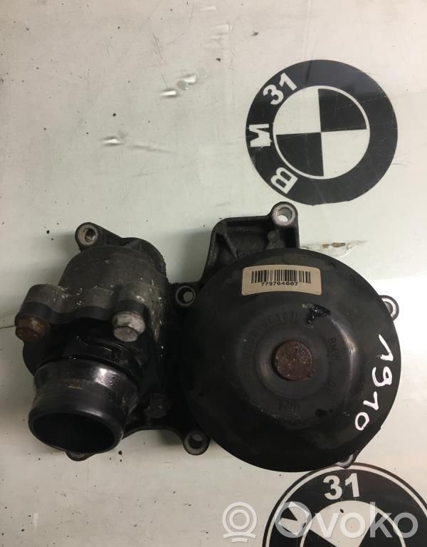 BMW X1 E84 Pompe de circulation d'eau 