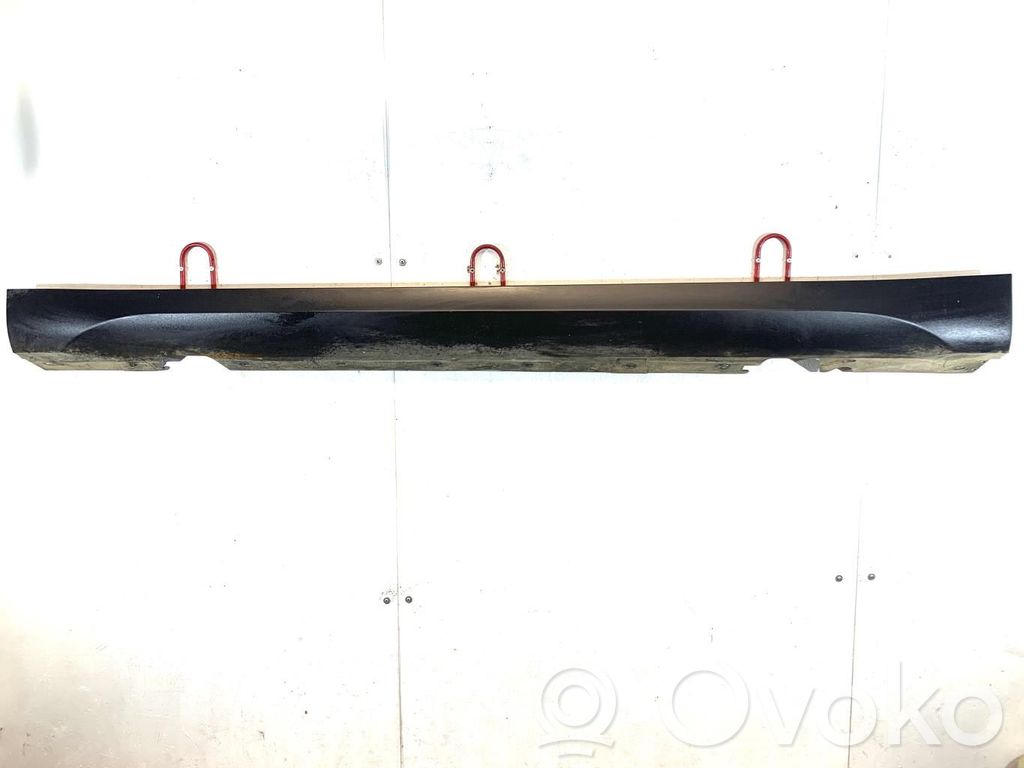 BMW X1 E84 Sill 