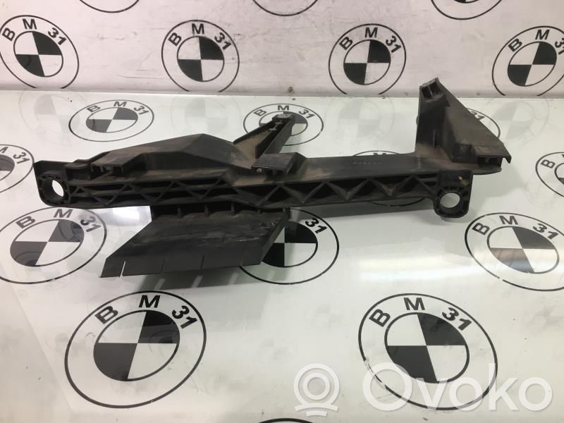 BMW X3 E83 Headlight/headlamp mounting bracket 