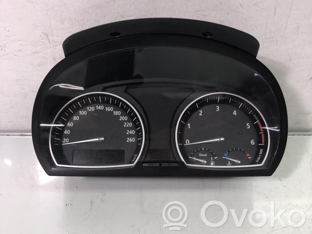 BMW X3 E83 Spidometrs (instrumentu panelī) 