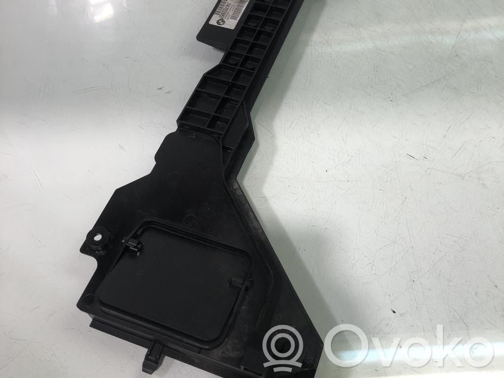 BMW X3 E83 Radiator mount bracket 