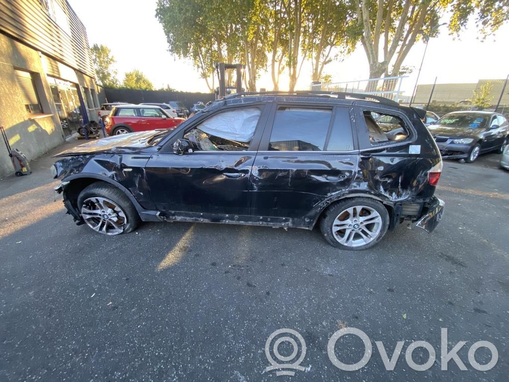 BMW X3 E83 Priekinis pusašis 