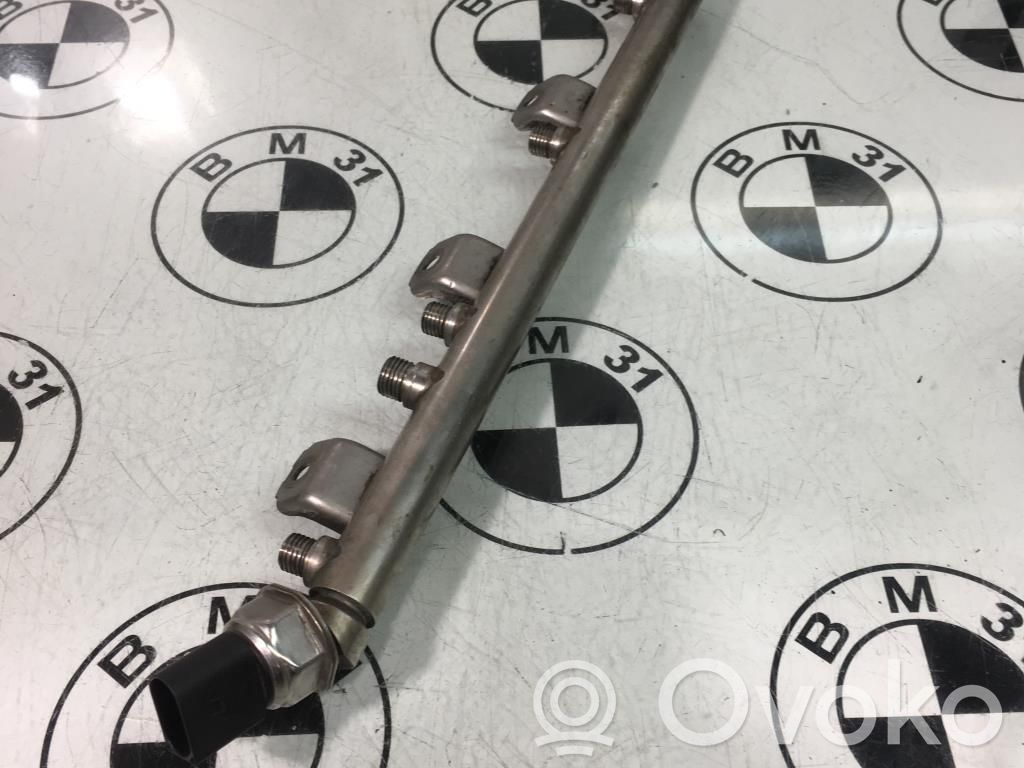 BMW X6 E71 Rampă alimentare injectoare 