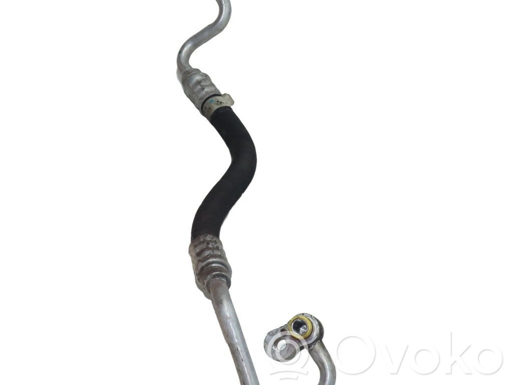 BMW Z4 E85 E86 Ilmastointilaitteen putki (A/C) 