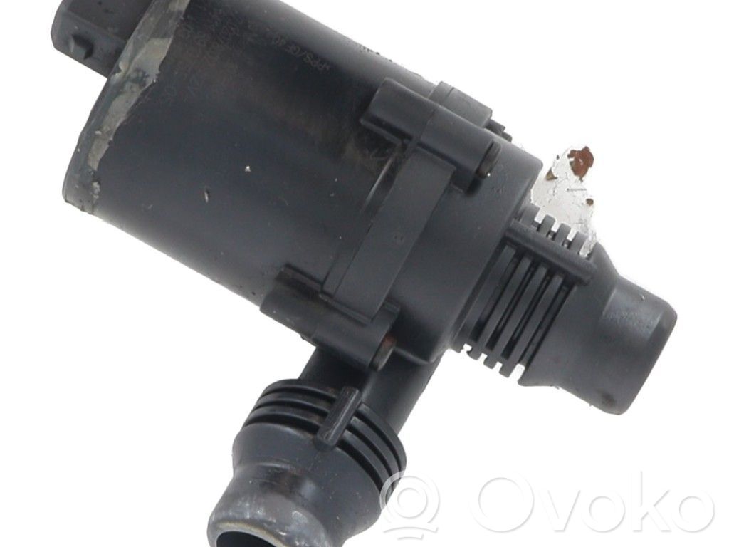 BMW 5 E60 E61 Vesipumppu 