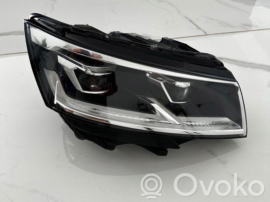 Volkswagen Multivan T6 Lampa przednia 